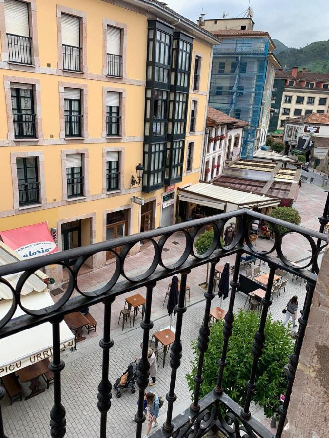 Hotel Los Robles Cangas de Onís Exterior photo